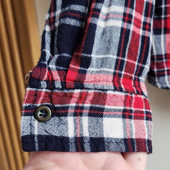 Charlotte Russe Black/Red Plaid Flannel Button Down Shirt Size XL - Picture 10 of 15